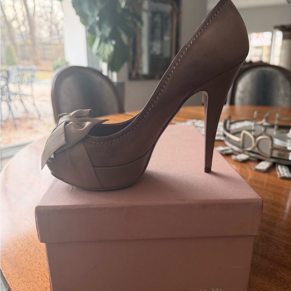 Miu Miu Women's Tan Suede Bow Heels - Picture 2 of 5